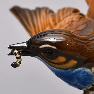 Коллекционная Фарфоровая статуэтка «Птица. Варакушка c добычей», Hutschenreuther Германия.