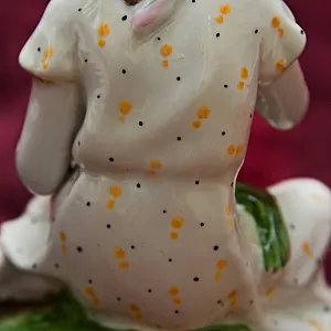 РЕДКОСТЬ!! Фарфоровая Статуэтка «Девочка с венком», ЛФЗ СССР - 1955 год.