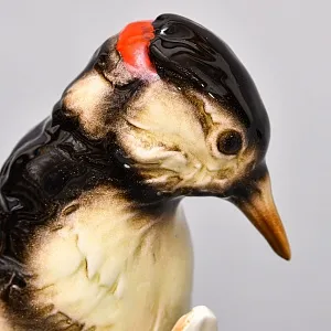 РЕДКАЯ!!! Птица - Фарфоровая Статуэтка «ДЯТЕЛ», GOEBEL Германия - 1972 год.