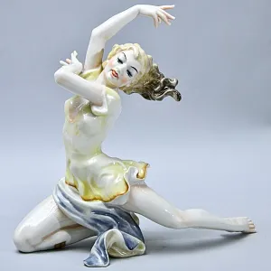Авторская Коллекционная Статуэтка «ТАНЦОВЩИЦА - ТАНЕЦ», фарфор Hutschenreuther, Германия 1955-1968 годы.
