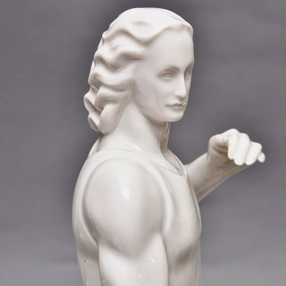 Антикварная Фаофоровая Статуэтка «Охотник с собакой», Wiener Porzellanmanufaktur Augarten, Австрия первая половина ХХ века.