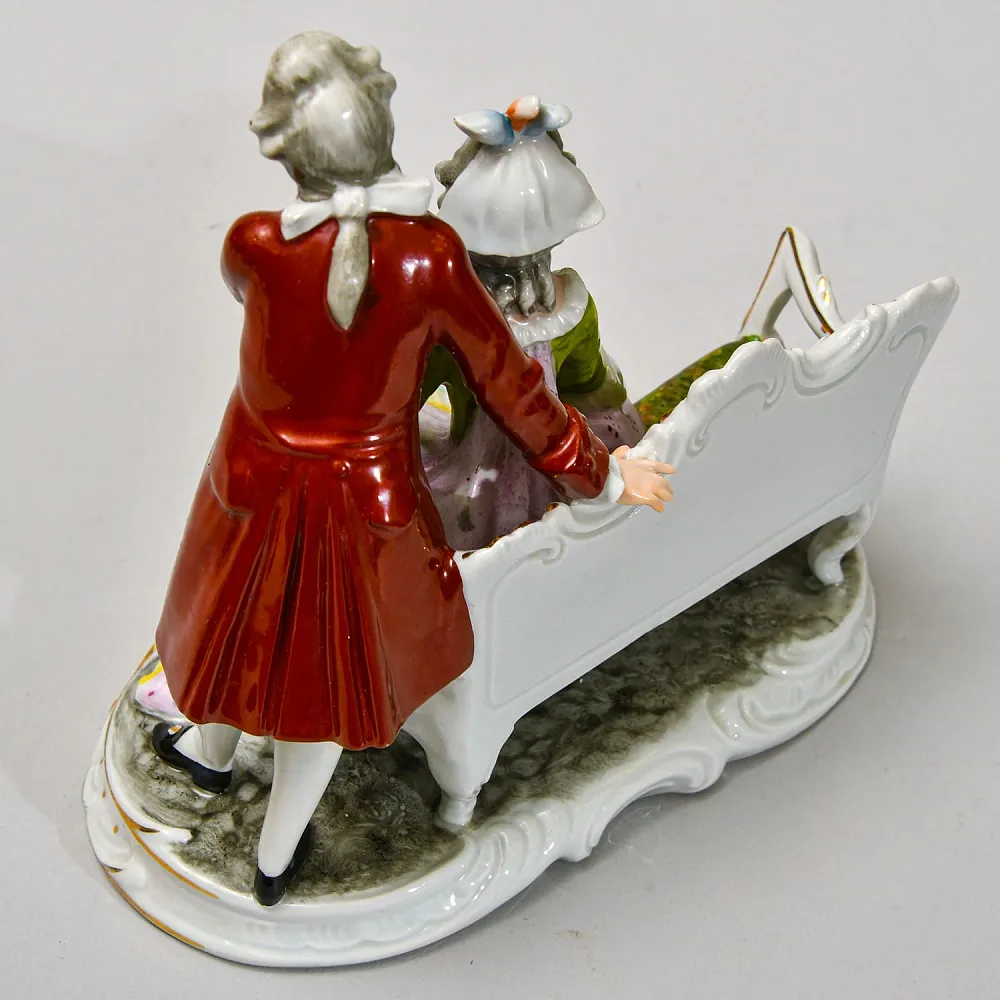 Антикварная Статуэтка «Любовный роман», фарфор Carl Scheidig, Германия начало ХХ века.