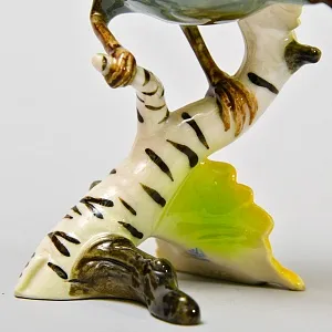 Коллекционная Фарфоровая статуэтка «Птица на березовой ветке», Goebel Германия 1972 - 1979 годы.