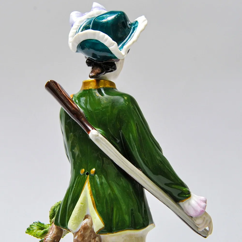 Коллекционная Фарфоровая статуэтка «Охотник с трофеем», Scheibe - Alsbach Германия 1952 - 1972 годы.