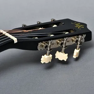 Авторское Настенное Панно «Гитара и Владимир Высоцкий», медь, СССР 80-е годы ХХ века.