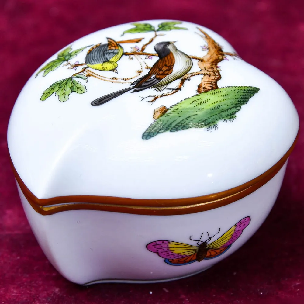 Коллекционая Фарфоровая Шкатулка - Бонбоньерка ROTHSHILD BIRDS, Herend Венгрия, вторая половина ХХ века.