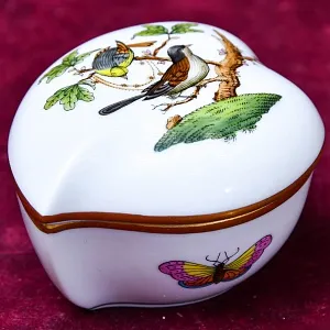 Коллекционая Фарфоровая Шкатулка - Бонбоньерка ROTHSHILD BIRDS, Herend Венгрия, вторая половина ХХ века.