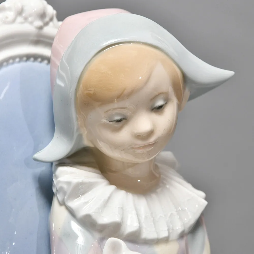 Коллекционная Фарфоровая статуэтка «Маленький Арлекин с кошкой», Lladro (Лядро) Испания.