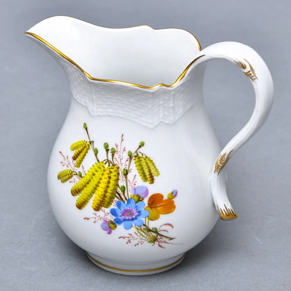 Фарфоровый Молочник - Сливочник «Сережка ольховая», MEISSEN Германия - 1968 год. 