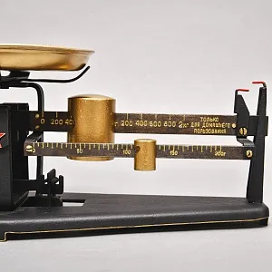 Редкость! Чугунные Бытовые Весы Повышенной точности до 2 кг. МВЗ СССР -1954 год.