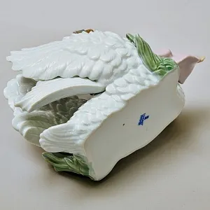 Коллекционная Фарфоровая Статуэтка «Девочка и лебедь», Lladro Испания - 1990 год.