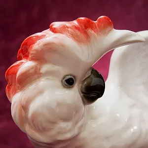 Большая Статуэтка Птица - Попугай - Какаду Малуккский, фарфор ИФЗ, Россия.