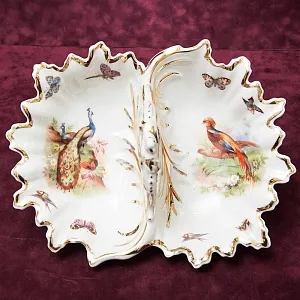 Сервировочная Фарфоровая Менажница  «ПТИЦЫ И БАБОЧКИ», Франция - середина ХХ века.
