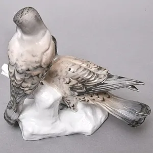 Антикварная Фарфоровая статуэтка «Пара Птиц - Серый Лунь», Karl Ens Германия, 1900 -1919 годы.