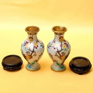 Винтажные Парные Вазы «Цветение Сакуры» в технике « Клуазоне» Китай 50 -е годы ХХ века Н - 19 см.