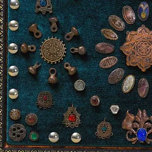 Коллекционное Панно - Картина «Старинные Элементы Украшения одежды», Россия конец XIX - начало ХХ века.