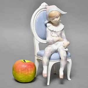 Коллекционная Фарфоровая статуэтка «Маленький Арлекин с кошкой», Lladro (Лядро) Испания.
