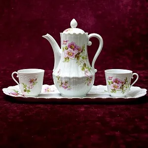 Чайно-кофейный Фарфоровый набор «Тет-а-Тет» из серии «Шиповник», Limoges Франция -1979 год.