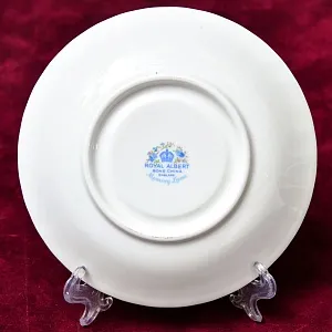 Коллекционная Фарфоровая Чайная пара «Воспоминания», ROYAL ALBERT Англия, вторая половина ХХ века.