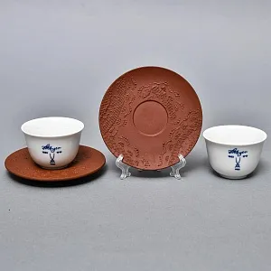 Набор Тет-а-Тет Две Фарфоровые Кофейные пары - пиалы с блюдцем MEISSEN Германия - 1982 год. 