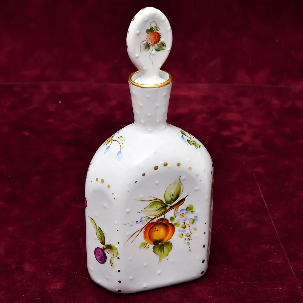 Винтажный Фарфоровый Флакон - Штоф «ПЛОДЫ», Sevres Style ФРАНЦИЯ, середина ХХ века.