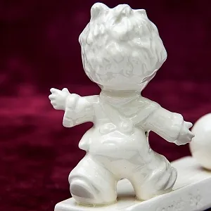 Коллекционная Статуэтка «Маленький Футболист» Фарфор, Goebel, Германия, 80 -е годы ХХ века.
