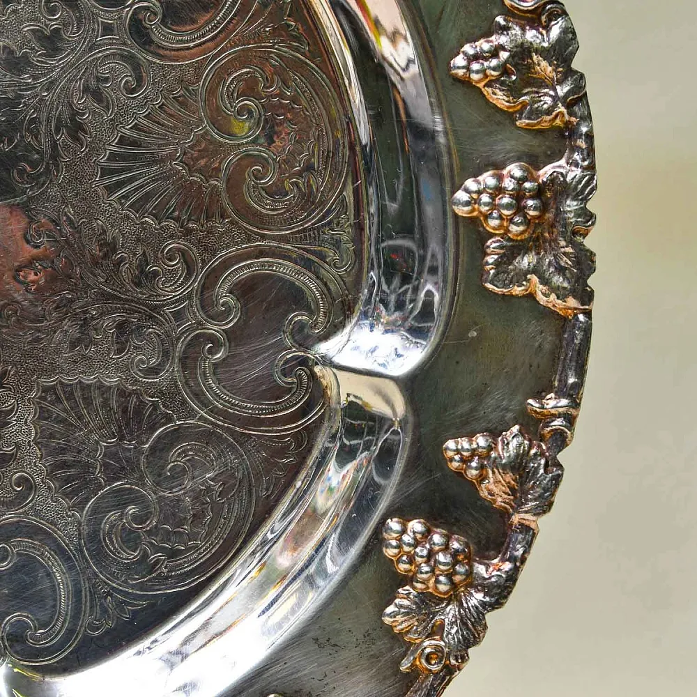 Антикварный Поднос для сервировки и подачи готовых блюд, Мелталл Silverplate. SHEFFIELD Англия.