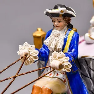 Редкость! Большая Фарфоровая статуэтка «КАРЕТА», SITZENDORF Германия, середина ХХ века.