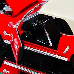 Коллекционная Металлическая Модель «Автомобиль -  Ford Mustang 1965» Германия.