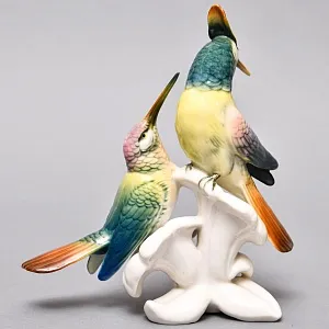 Коллекционная Фарфоровая статуэтка «Птицы. Пара колибри», Karl Ens Германия, первая половина ХХ века.
