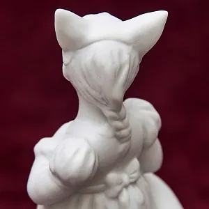 Коллекционная Авторская Статуэтка «Моя Лисичка» из серии «Детский Утренник», фарфор ИФЗ, Россия.