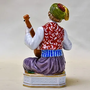 Антикварная Фарфоровая Статуэтка «Восточный музыкант», Edme Samson et Cie Франция 1880 -1930 годы.