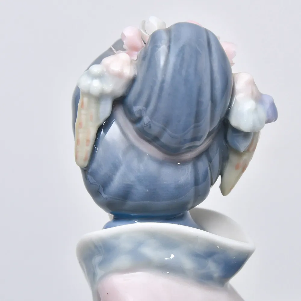 Редкость!!! Коллекционная Фарфоровая Статуэтка «Мичико. Японская девушка с корзиной цветов», Lladro Испания.