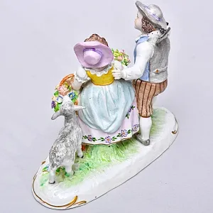 Коллекционная Фарфоровая статуэтка «Маленькие Садовники», SITZENDORF Германия, середина ХХ века.