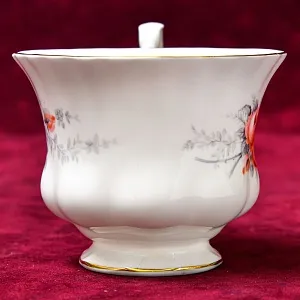 Коллекционная Фарфоровая Чайная пара «Чайная Роза», ROYAL ALBERT Англия, вторая половина ХХ века.