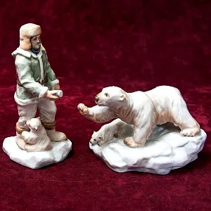 «Полярники» - Авторская Коллекционная Парная Фарфоровая Статуэтка, Дулёво Россия.