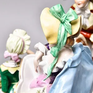 Большая Фарфоровая статуэтка «Дама в паланкине и Цветочница», Scheibe-Alsbach Германия, середина ХХ века.