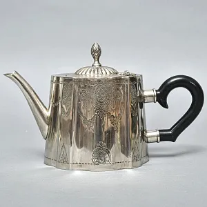 Старинный Заварочный Чайник. Метал Silverplate, SHEFFIELD Англия начало ХХ века. 