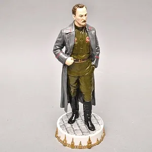 Коллекционная Авторская Статуэтка «Председатель ВЧК СССР - Дзержинский Ф.Э.», фарфор, Россия. 