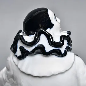 Антикварная Фарфоровая статуэтка «Пьеро с гитарой и пудель», Rosenthal Германия - 1924 год. 