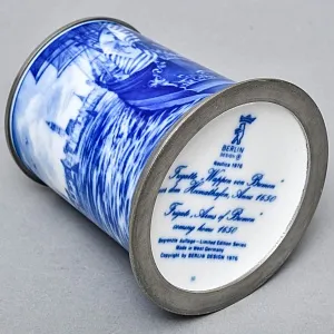 Коллекционная Пивная Кружка «Фрегат „Герб Бремена“ у родного порта, 1650 год», Berlin Design Германия -1976 год.