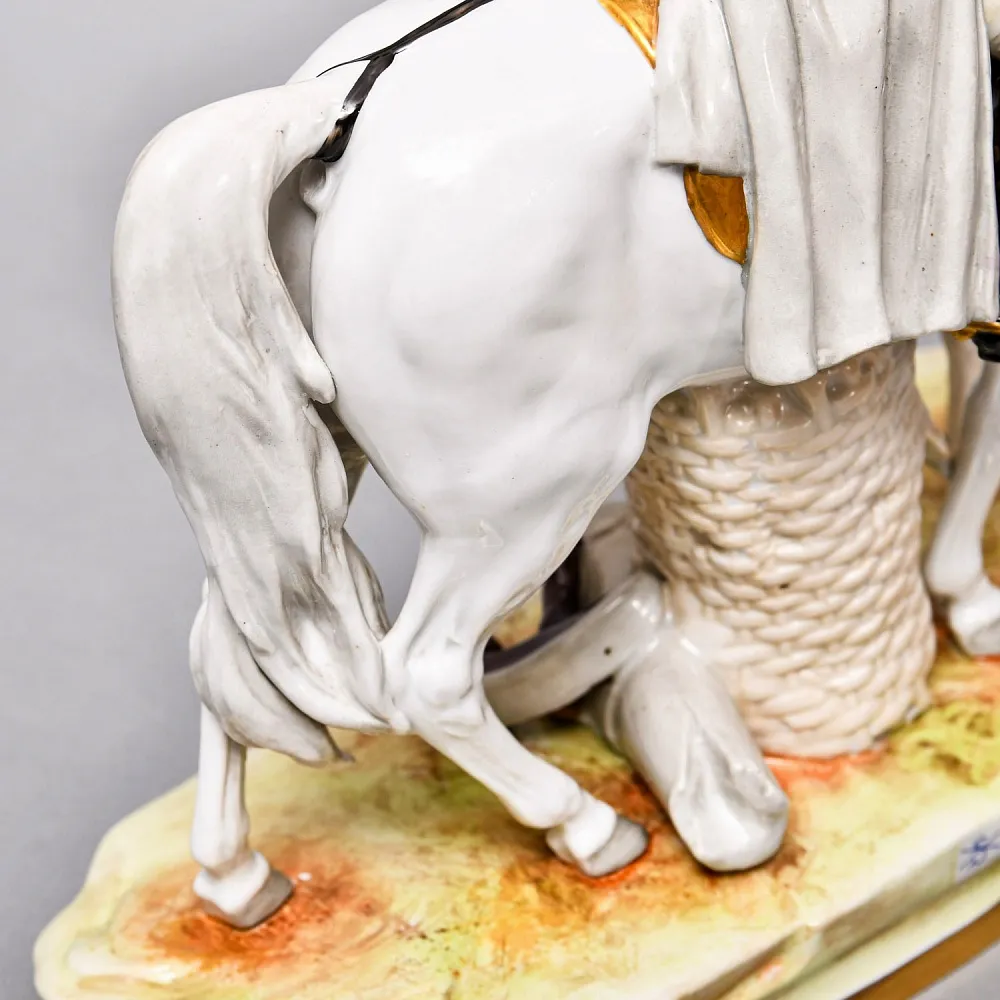 Редкая Коллекционная статуэтка «Наполеон Бонапарт на коне», Фарфор Scheibe - Alsbach Германия.