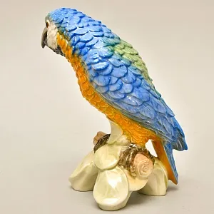 Коллекционная Фарфоровая статуэтка «ПТИЦА - ПОПУГАЙ», Goebel Германия, 1964 - 1972 годы.