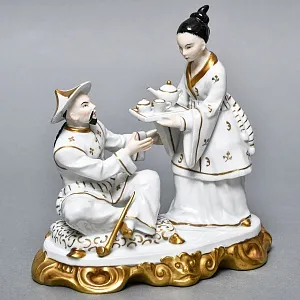 Коллекционная Фарфоровая статуэтка «Китайцы - Чайная церемония», SITZENDORF Германия, 50-е гг.