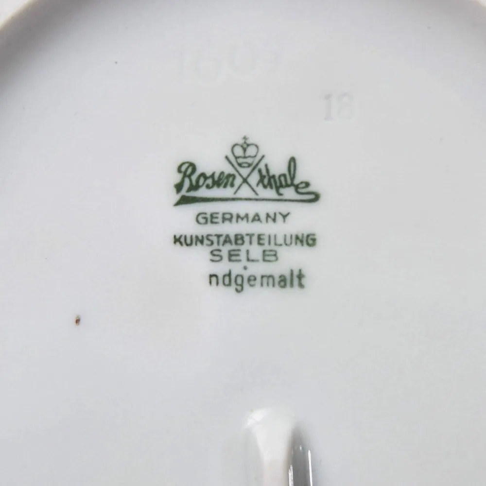 Редкость! Коллекционная Фарфоровая Статуэтка «Девушка и Собака», ROSENTHAL Германия -1944 год.