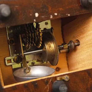 Старинный Механический Метроном в деревянном корпусе, System MAELZEL Германия - 50 гг.