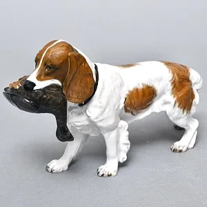 Коллекционная статуэтка «ОХОТНИЧЬЯ СОБАКА. Спрингер-спаниель с уткой», Фарфор ROSENTHAL Германия. 