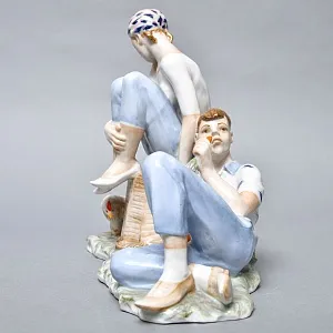Большая Коллекционная Фарфоровая статуэтка «Бездельники», Россия ДФЗ Дулево. 
