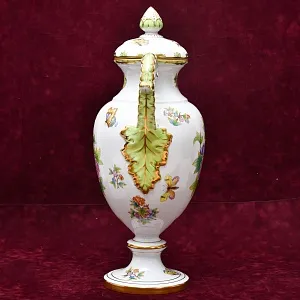 Большой Фарфоровый Вазон - Ваза с крышкой из коллекции «Victoria», HEREND Венгрия.