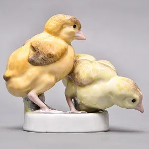 Коллекционная Фарфоровая статуэтка «Два Цыплёнка», Карл Энс / Karl Ens Германия, 30-е гг. ХХ века.